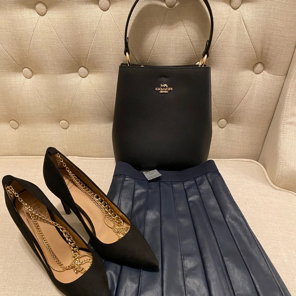 Ann Taylor dark navy faux pleated leather skirt